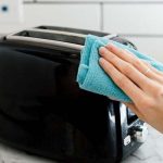 تمیز کردن وسایل برقی چگونه است